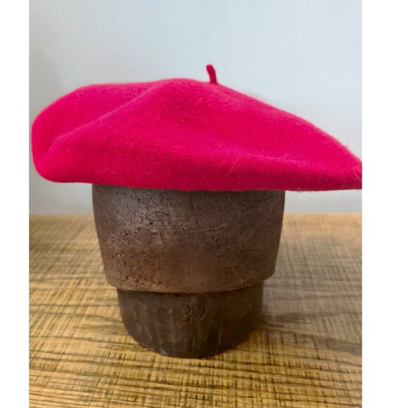 Vintage 90\'s Callanan Red Hat Society Classic 100% Wool Beret in Lipstick Red OS main image 4